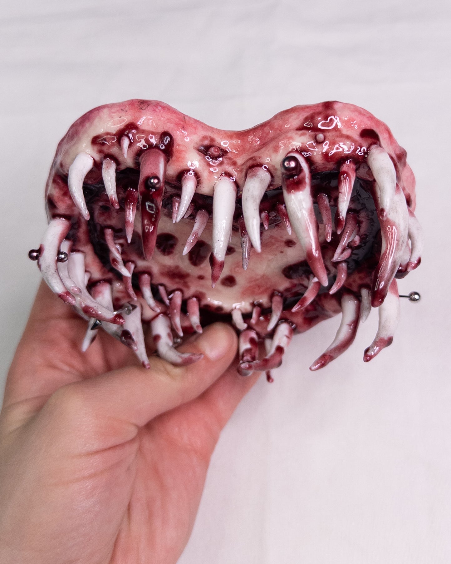 "caries" ashtray/jewellery dish