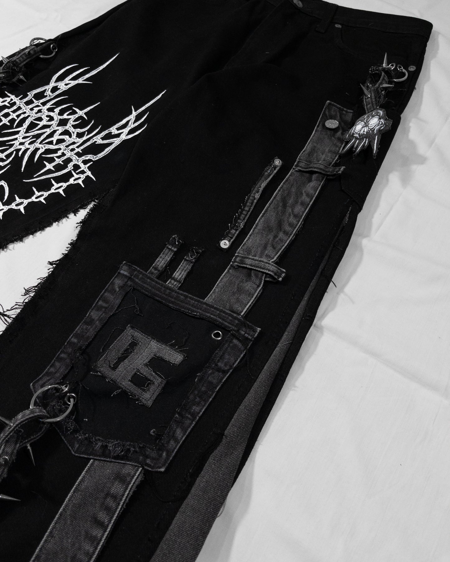 "hellweld" pants