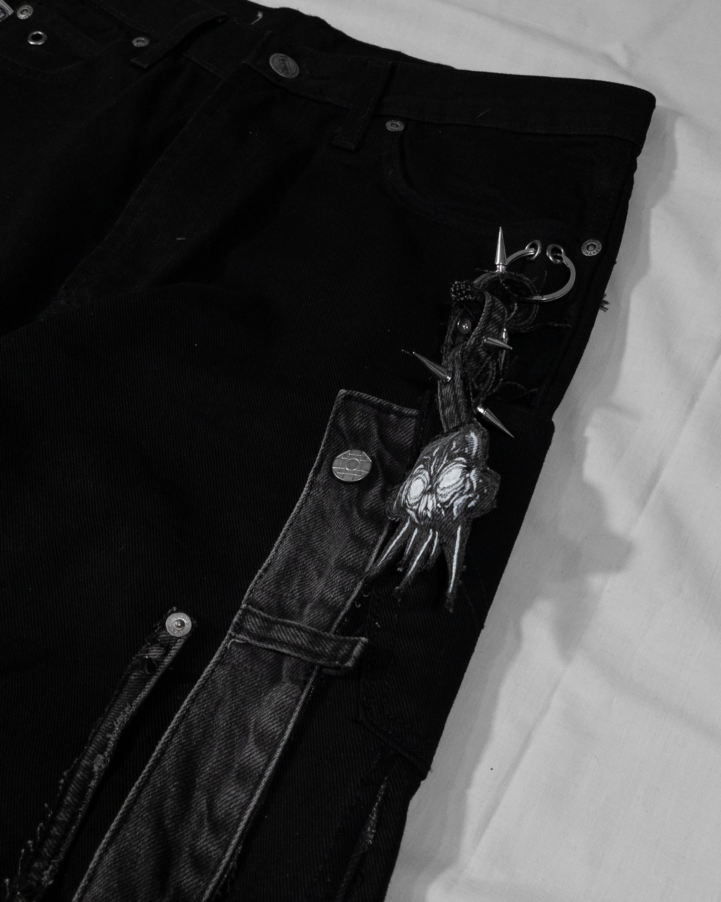 "hellweld" pants