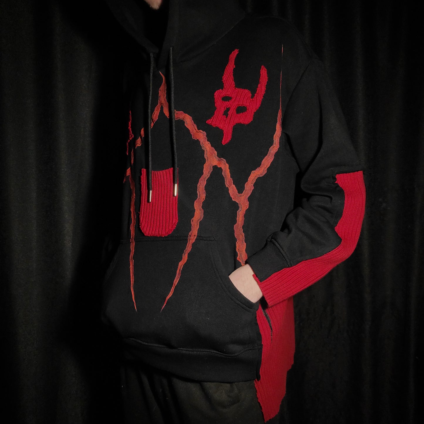 Kapuzenpullover "Höllisch"