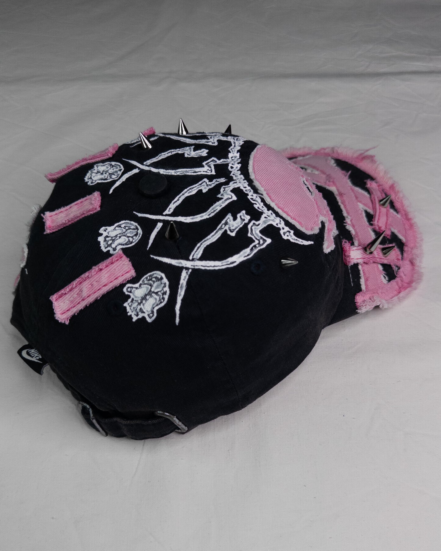 "hex" cap