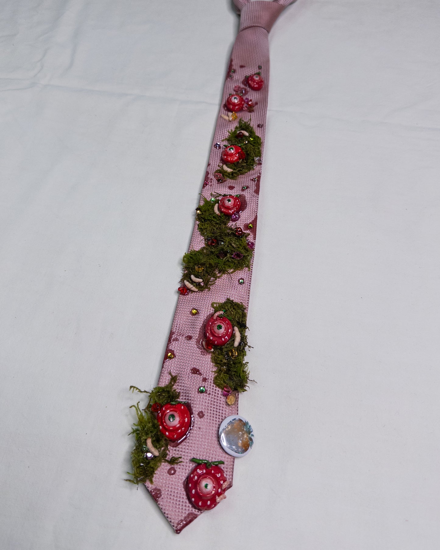 "strawberry cake" tie