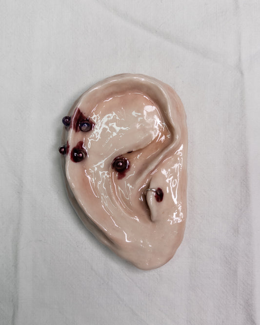 "hear me out" ashtray/jewellery dish