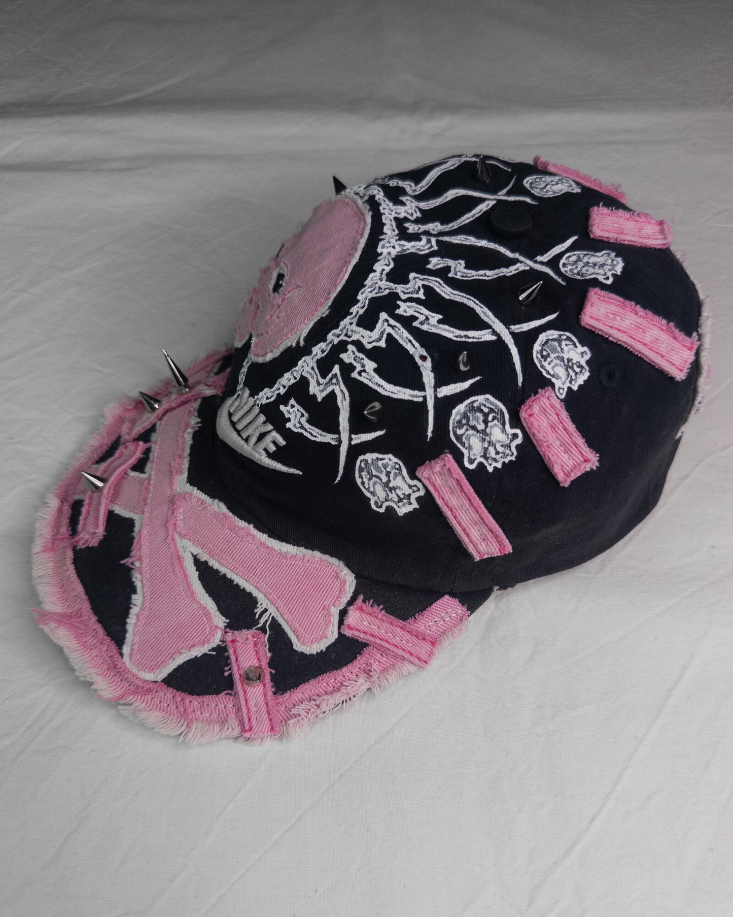 "hex" cap