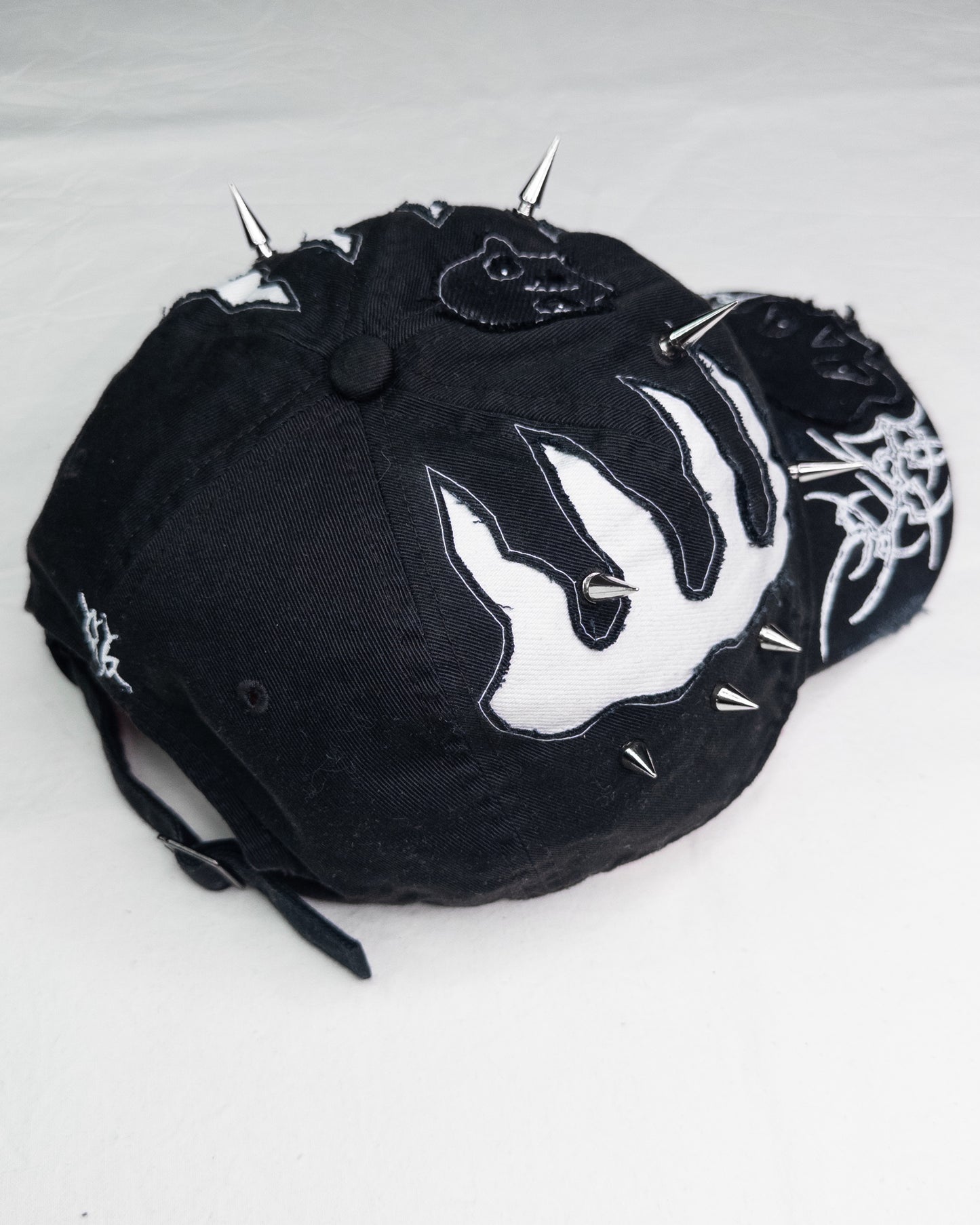 "hardware" cap