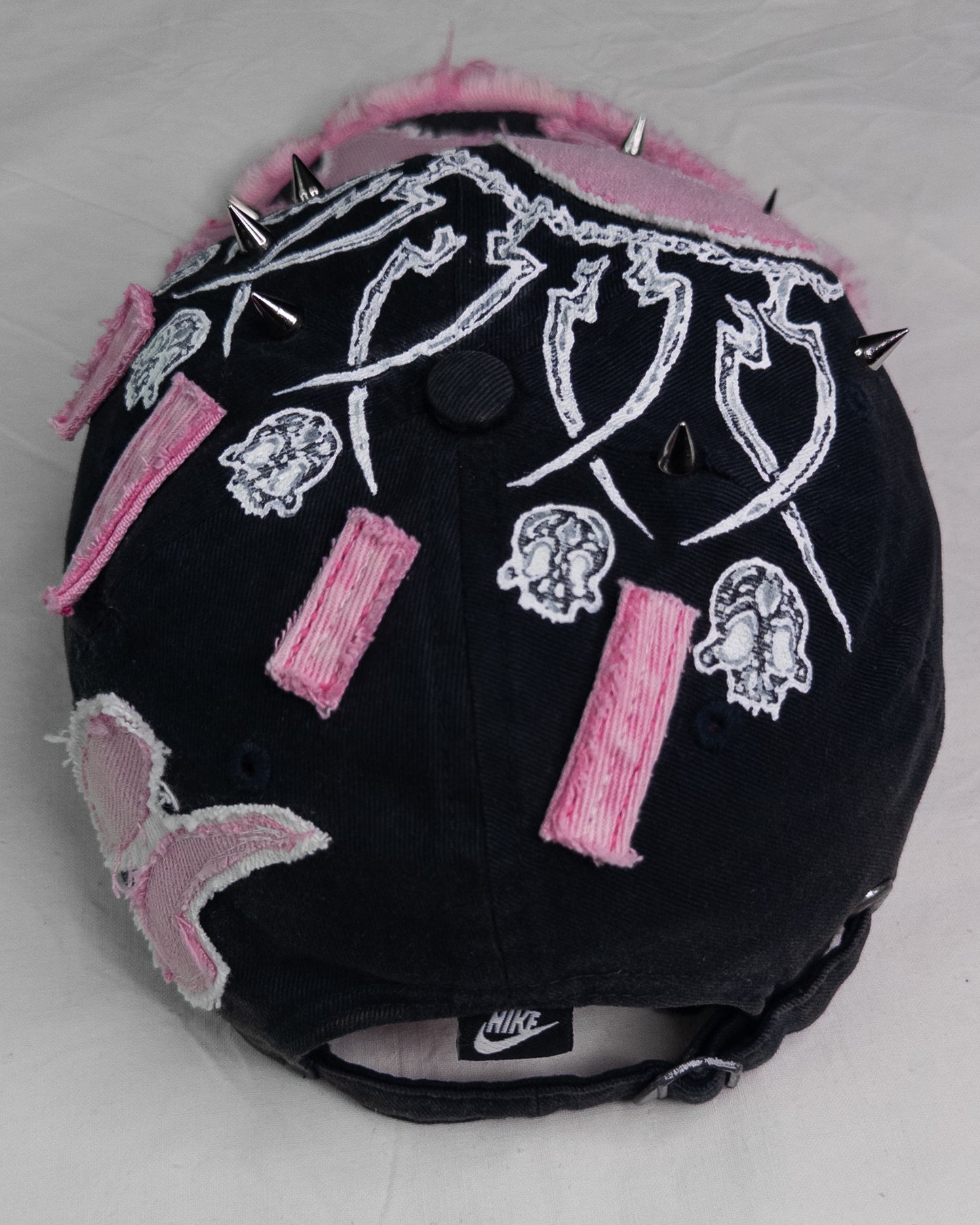 "hex" cap