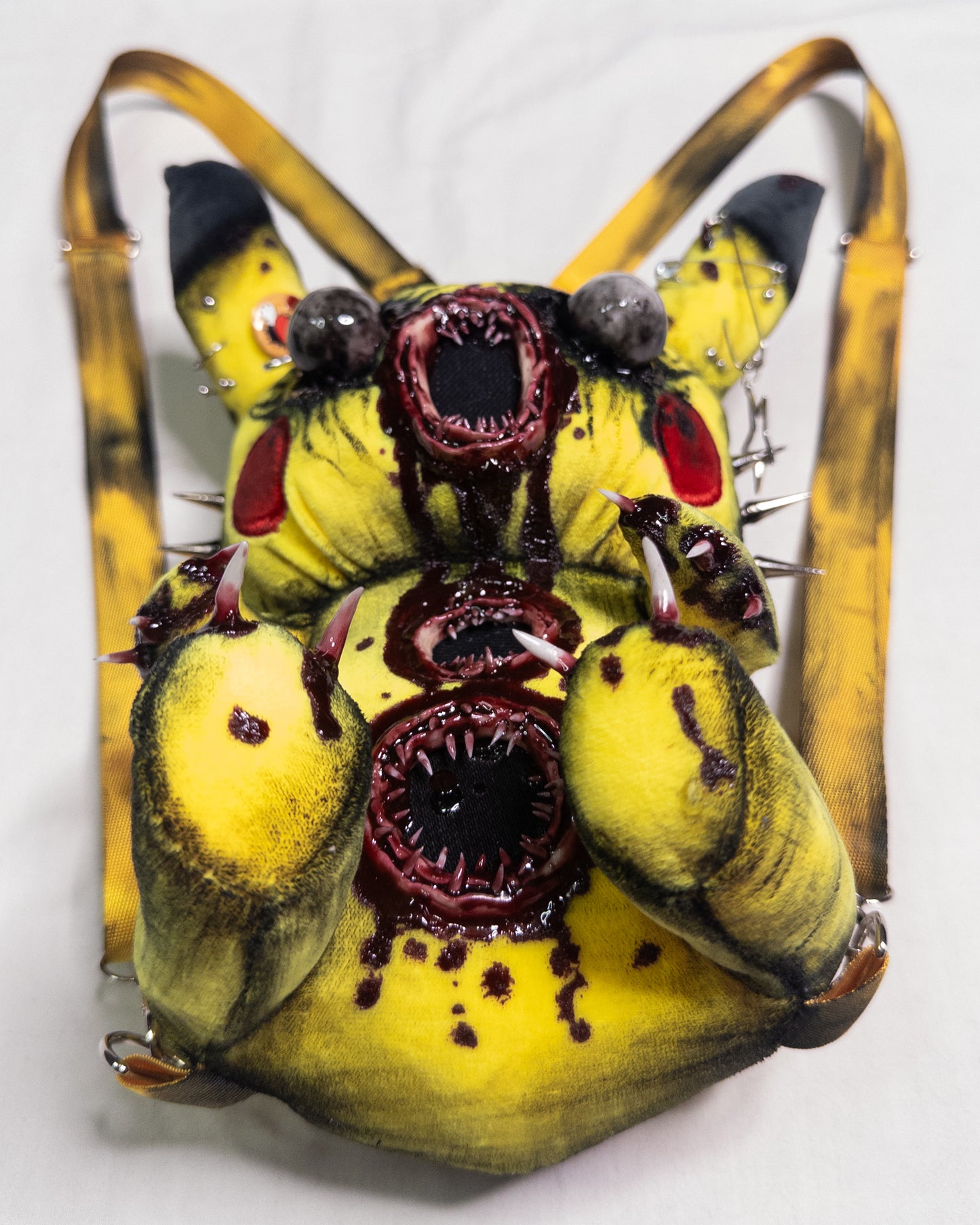 "trio scream" backpack