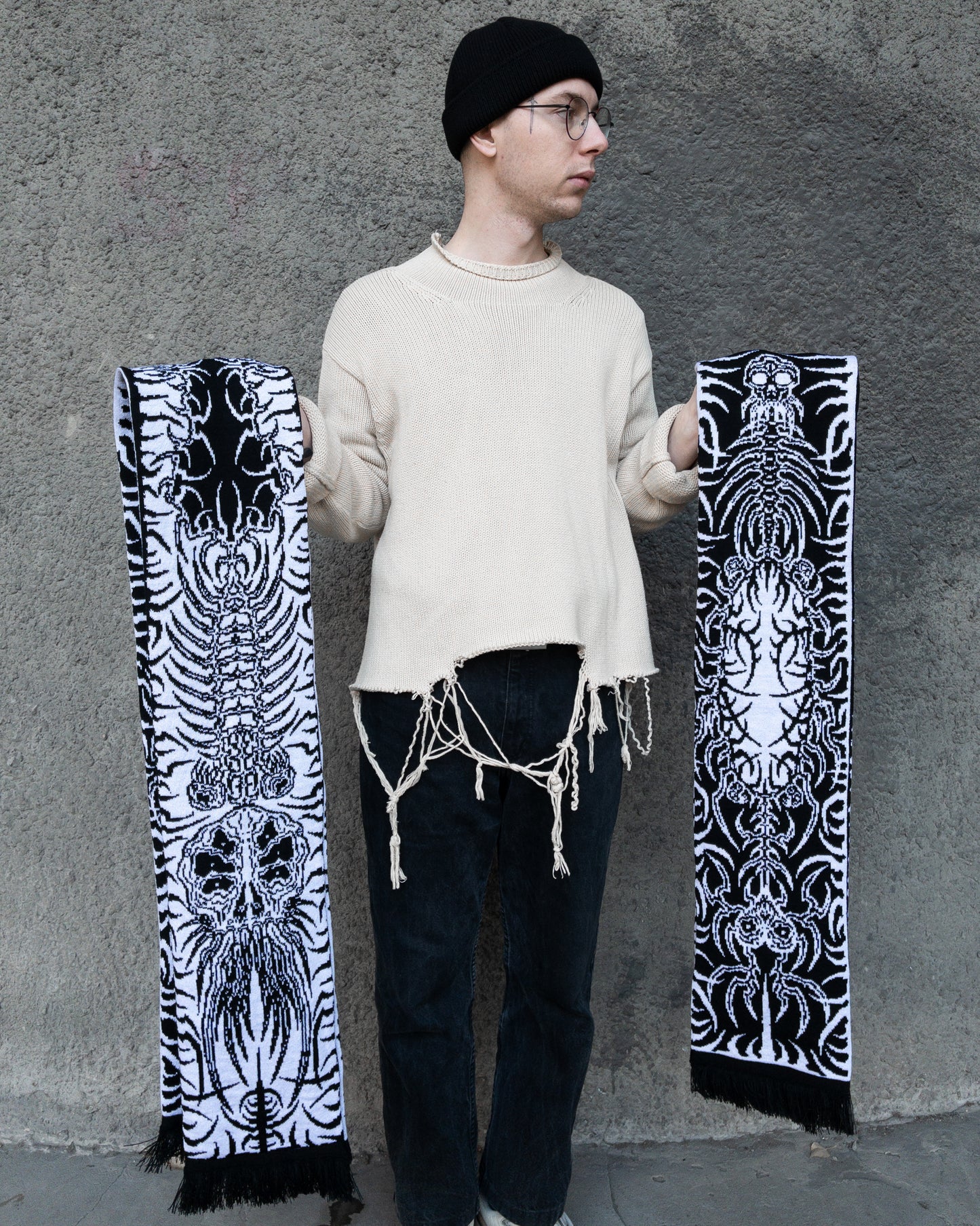 "arachnid bones" scarf