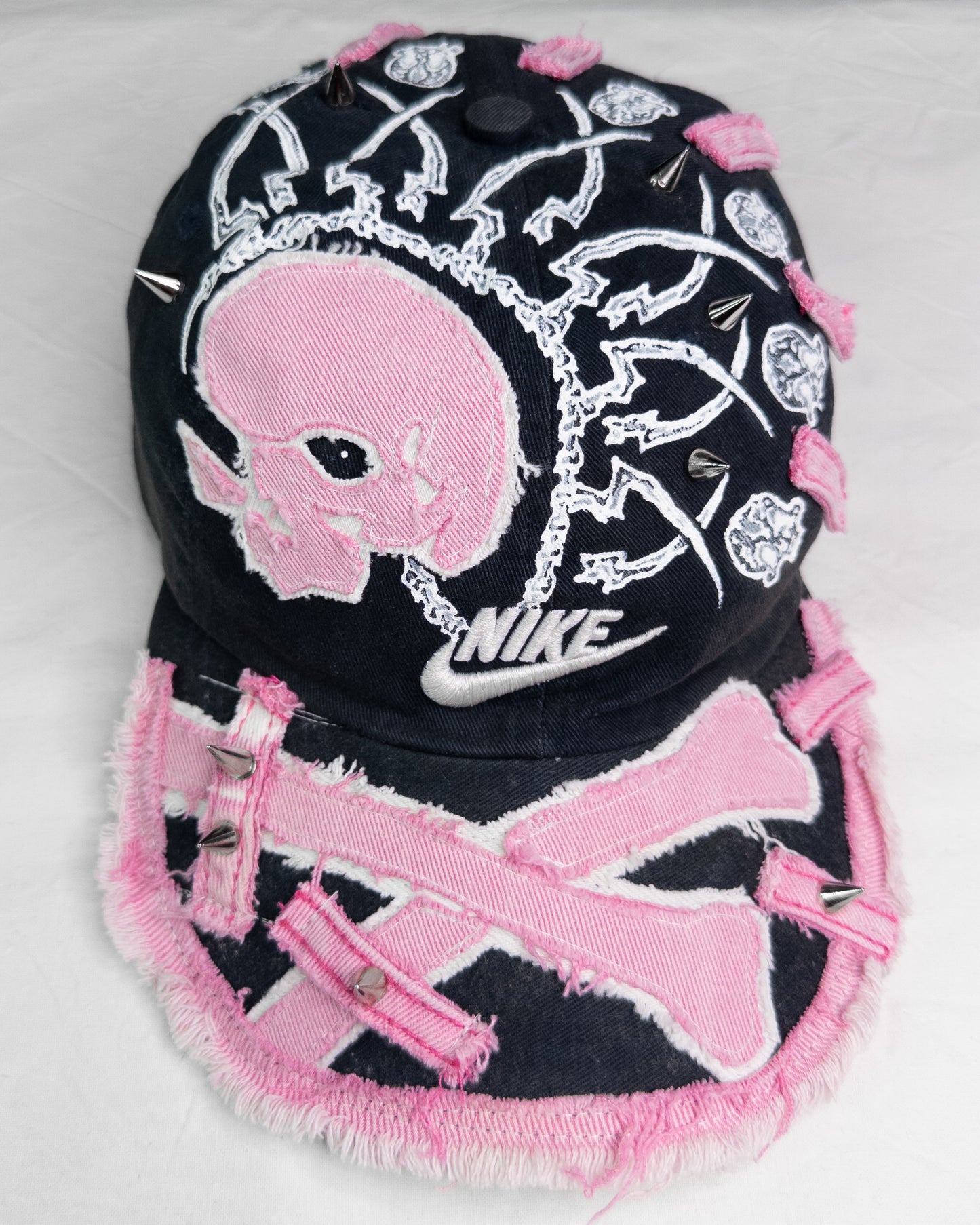 "hex" cap