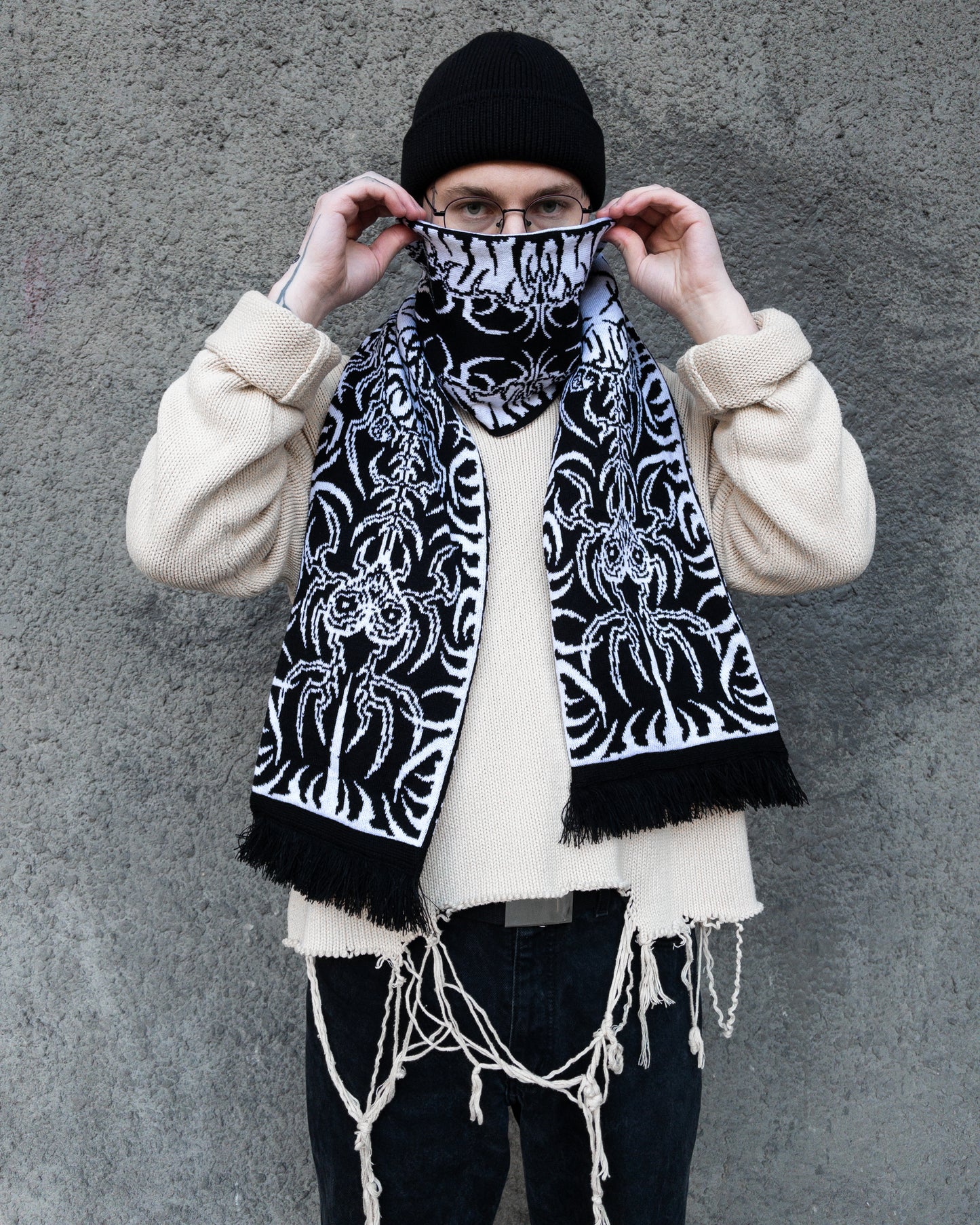 "arachnid bones" scarf