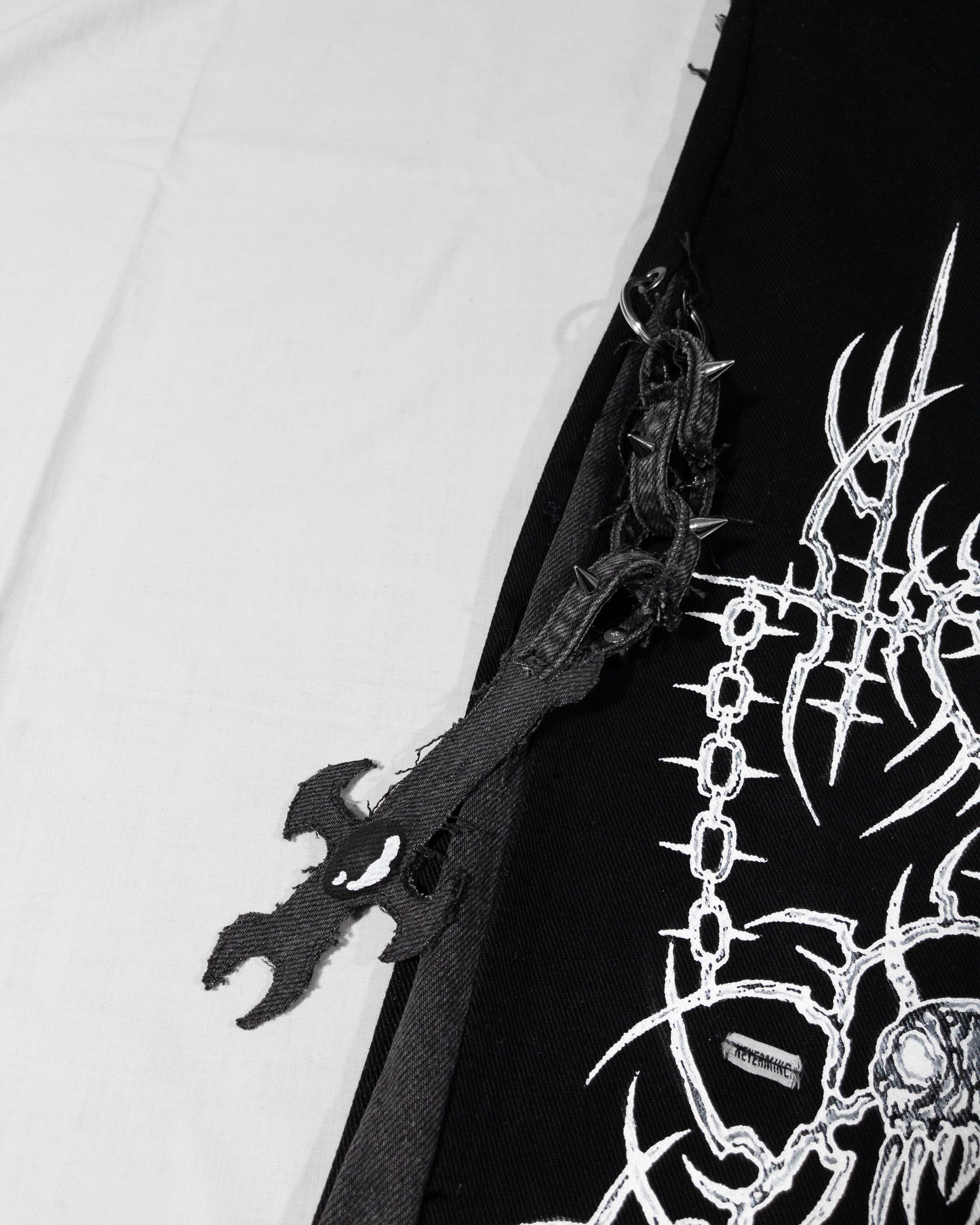 "hellweld" pants