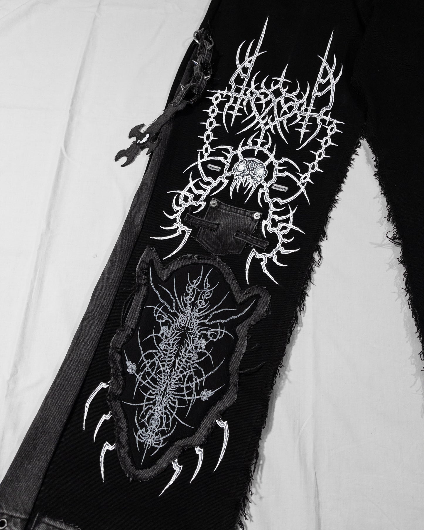"hellweld" pants