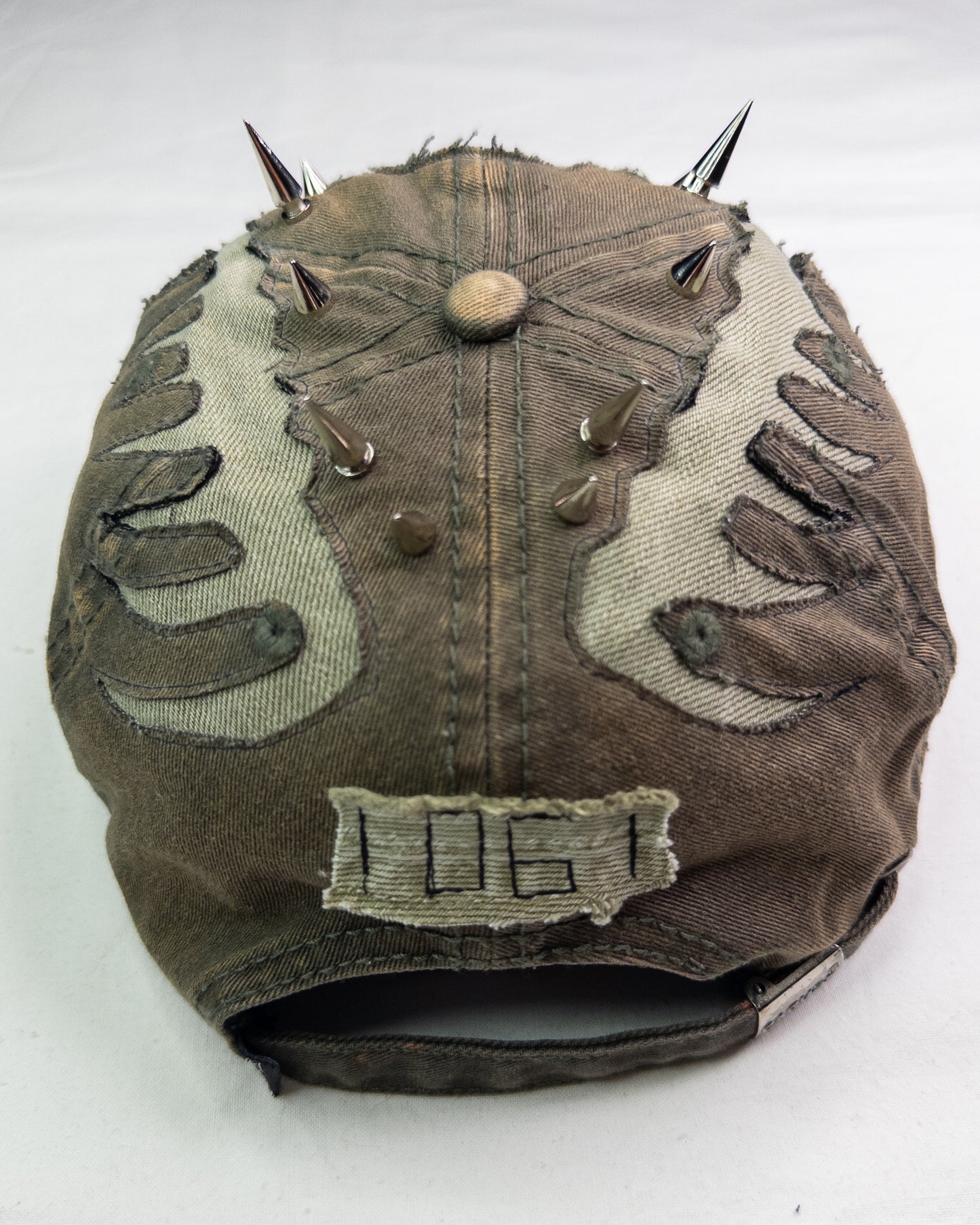 "eclipse" cap