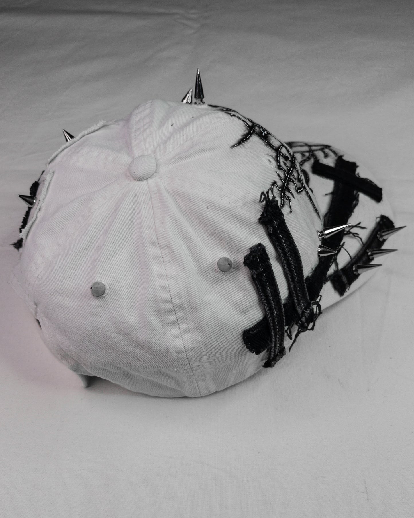 "phantom" cap